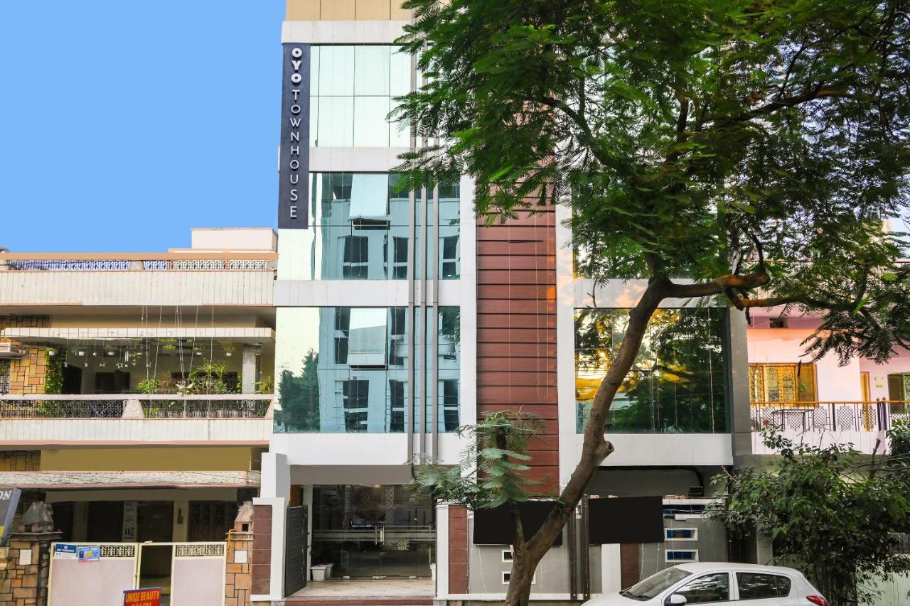 Townhouse Oak Hotel Ar Ganges Premium Varanasi Eksteriør billede